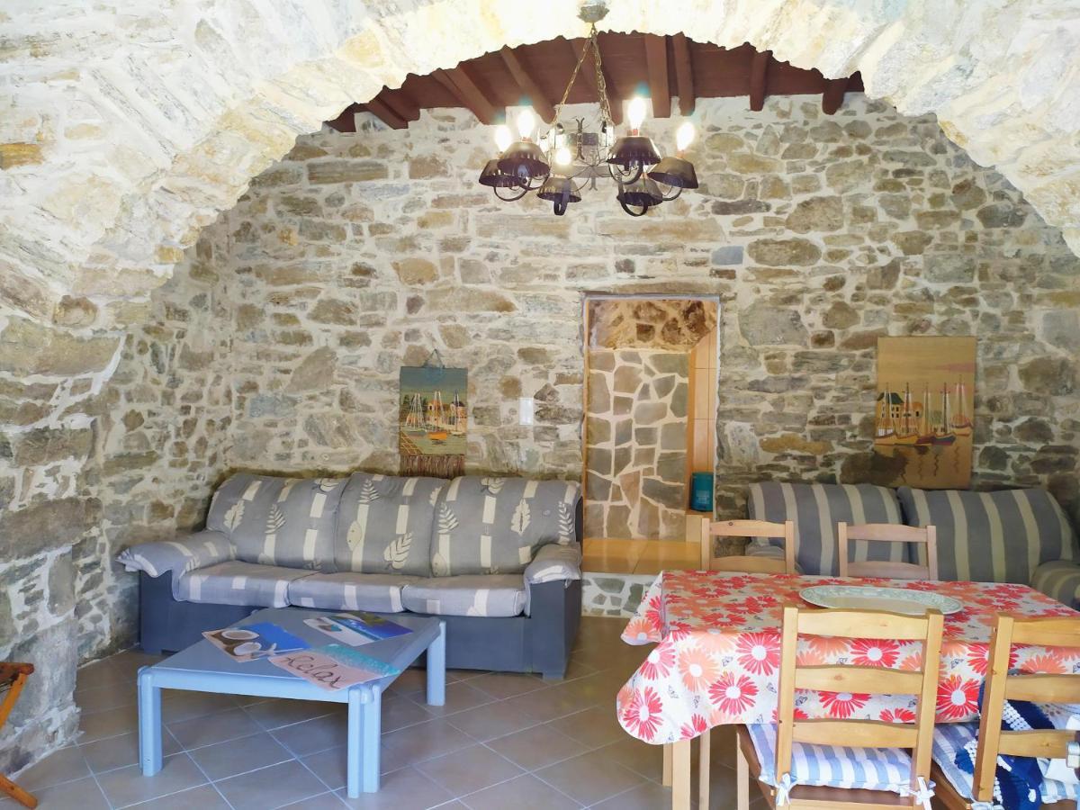 Traditional Family House, Ground Floor With Yard Koronos المظهر الخارجي الصورة