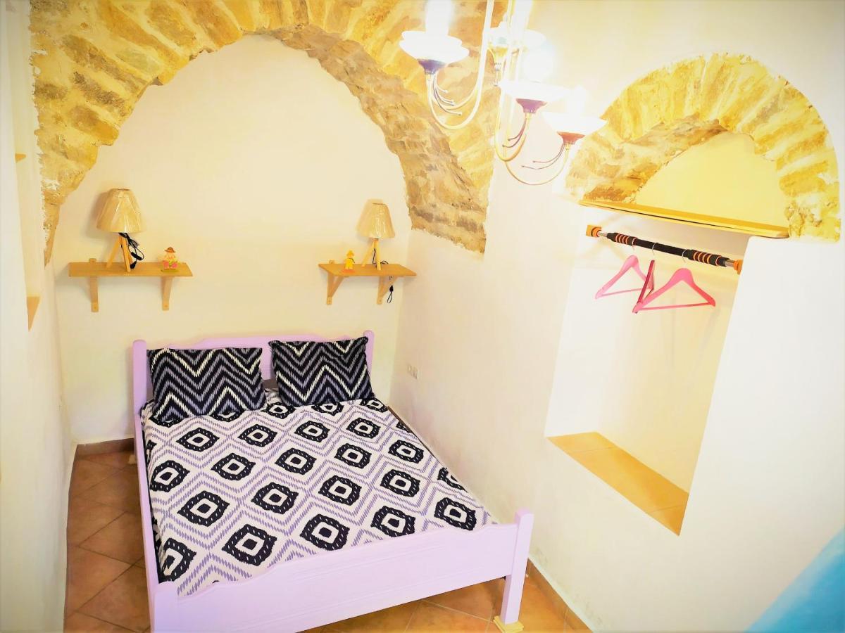 Traditional Family House, Ground Floor With Yard Koronos المظهر الخارجي الصورة