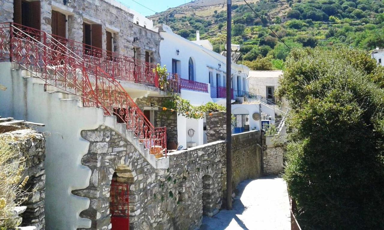 Traditional Family House, Ground Floor With Yard Koronos المظهر الخارجي الصورة