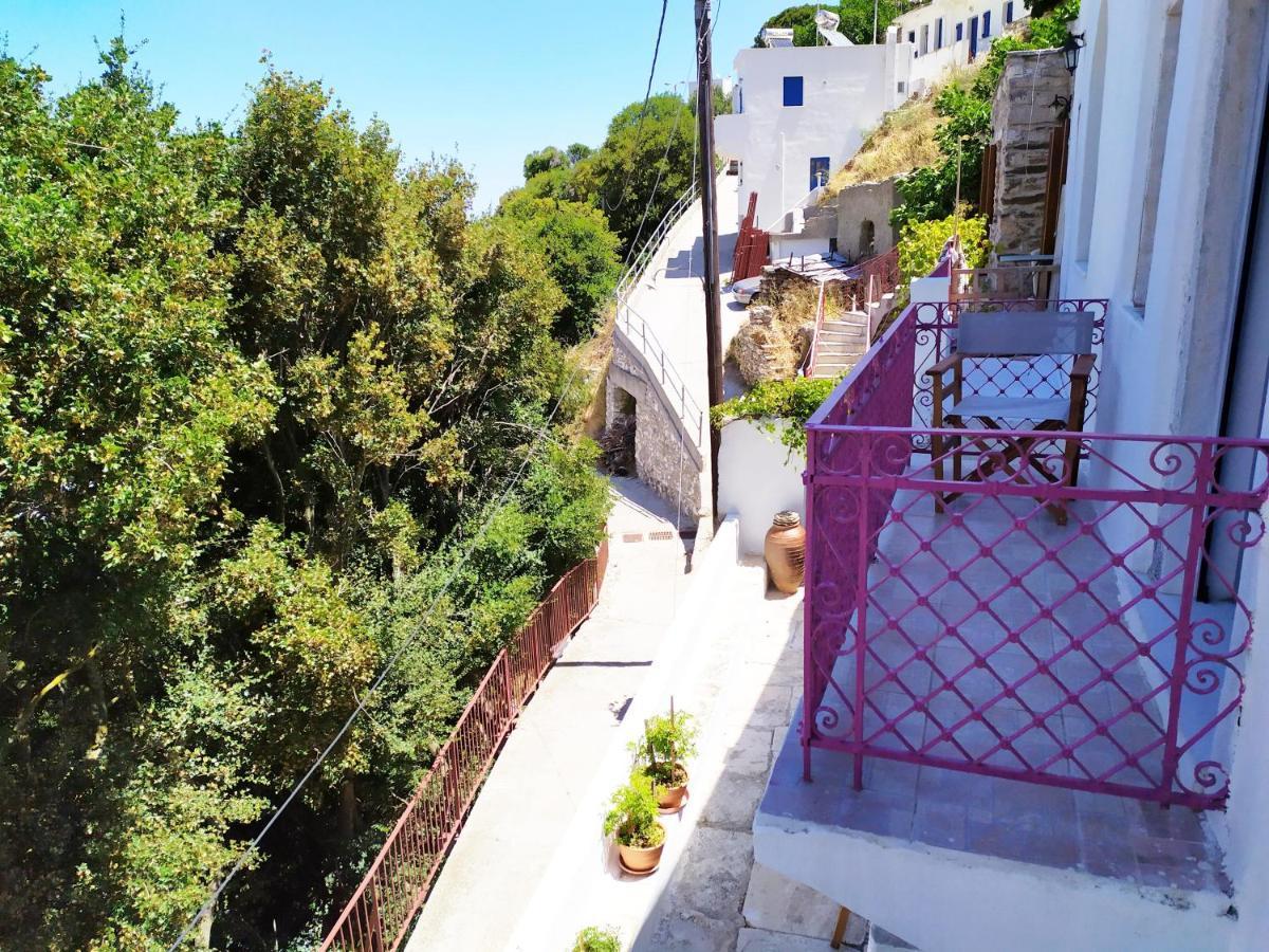 Traditional Family House, Ground Floor With Yard Koronos المظهر الخارجي الصورة